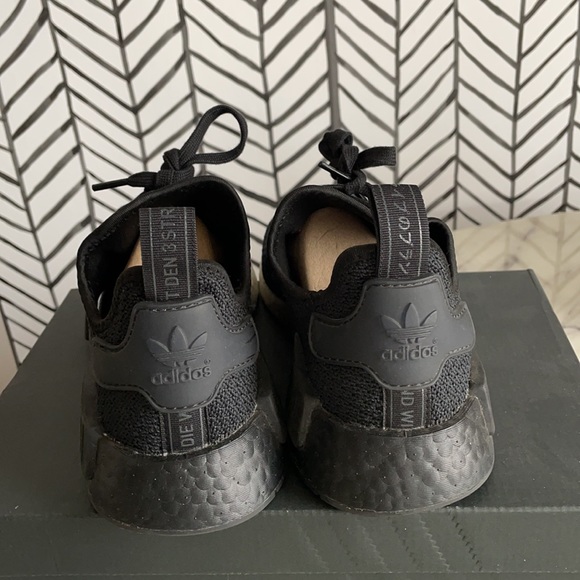 Adidas NMD R1 - Picture 3 of 8
